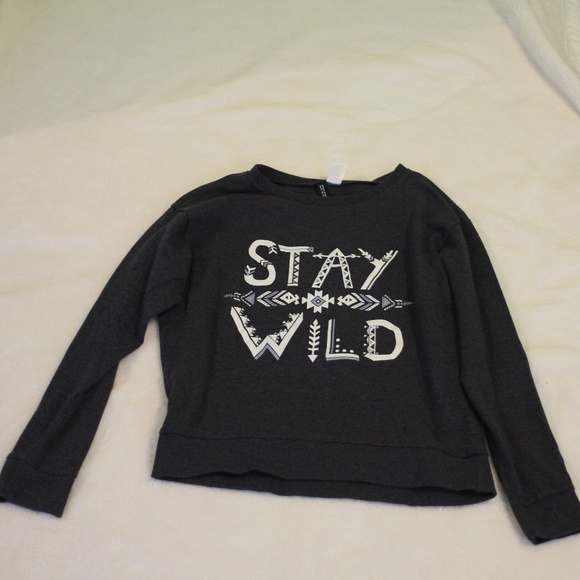 Divided Sweaters - DIVIDED H&M "Stay Wild" Long Sleeve